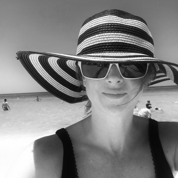 Meet your Posher, Lindsay - Picture 1 of 1